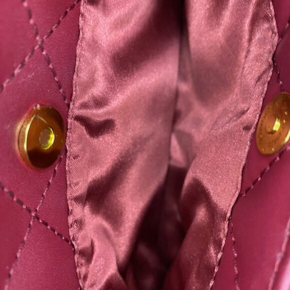 Joy & Iman Red quilted leather Crossbody purse - Picture 15 of 16